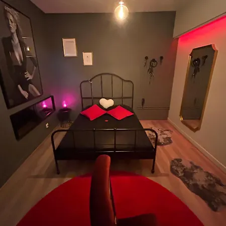 Posecret Love Love hotel Brunstatt